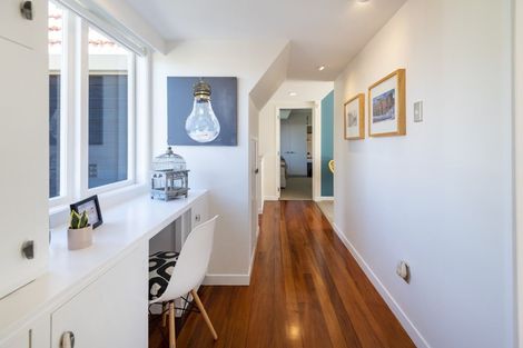 Photo of property in 14 Lynton Road, Bucklands Beach, Auckland, 2012