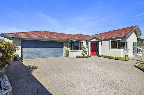 Photo of property in 26 Ashmore Drive, Frankleigh Park, New Plymouth, 4310