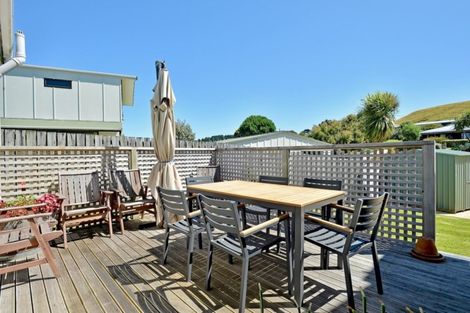 Photo of property in 1 Tamarisk Drive, Riversdale Beach, Masterton, 5872