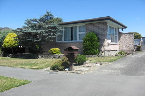 Photo of property in 11 Aileen Place, Upper Riccarton, Christchurch, 8041