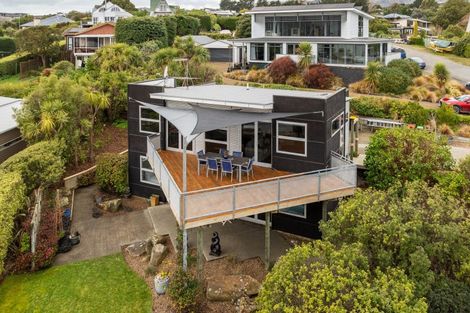 Photo of property in 5 Emerson Crescent, Diamond Harbour, Lyttelton, 8971