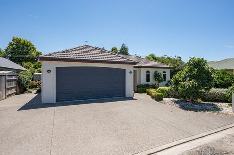 Photo of property in 18 Standish Place, Stoke, Nelson, 7011