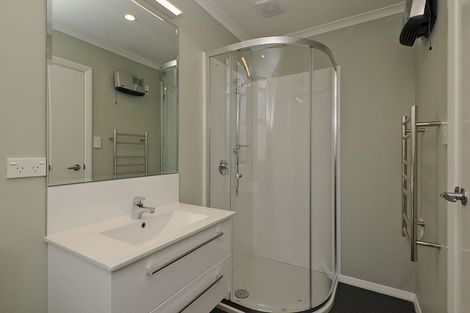 Photo of property in 2 Collins Street, Petone, Lower Hutt, 5012