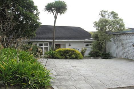 Photo of property in 10 Donald Crescent, Karori, Wellington, 6012