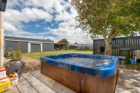 Photo of property in 39 Celia Street, Stratford, 4332