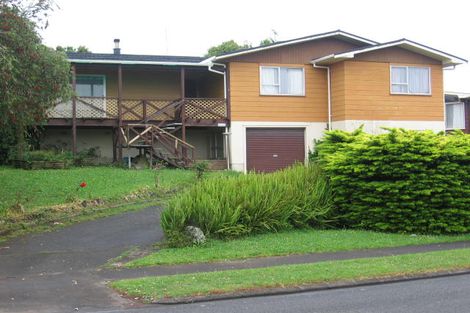 Photo of property in 58 Archmillen Avenue, Pakuranga Heights, Auckland, 2010