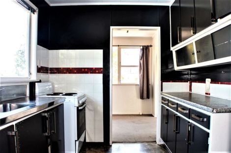 Photo of property in 25 Hewlett Road, Massey, Auckland, 0614