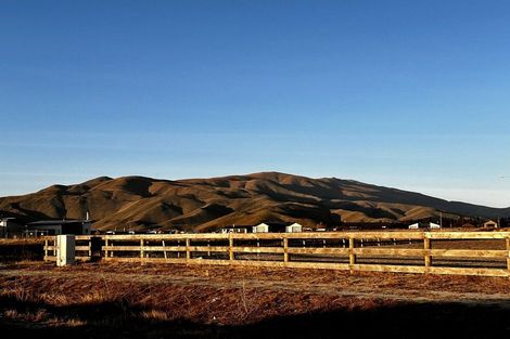 Photo of property in 10 Temple Drive, Twizel, 7901