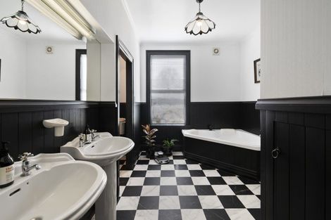 Photo of property in 19 Johnson Street, Bulls, 4818