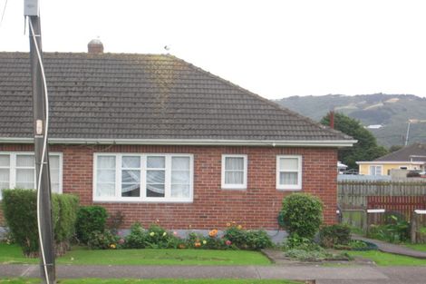 Photo of property in 363 Waiwhetu Road, Fairfield, Lower Hutt, 5011