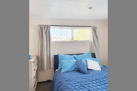 Photo of property in 21 Glennandrew Drive, Half Moon Bay, Auckland, 2012