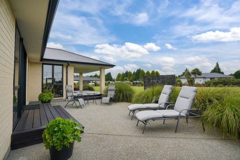 Photo of property in 14 Kakariki Way, Otatara, Invercargill, 9879