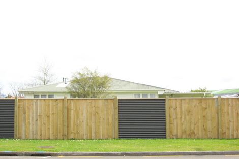 Photo of property in 18 Elliot Street, Inglewood, 4330