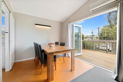 Photo of property in 14a Earlsworth Road, Mangere East, Auckland, 2024