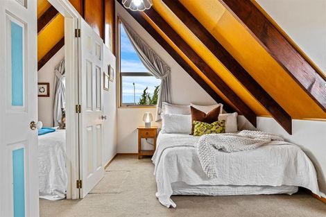 Photo of property in 9 Sawtell Place, Northcote, Christchurch, 8052