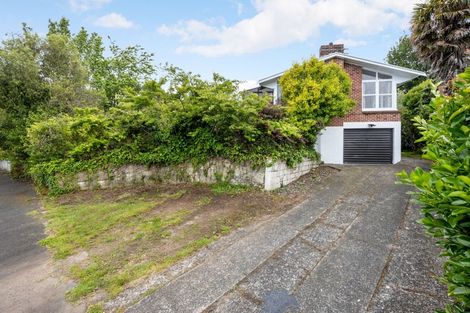 Photo of property in 16 Helena Road, Hillcrest, Hamilton, 3216