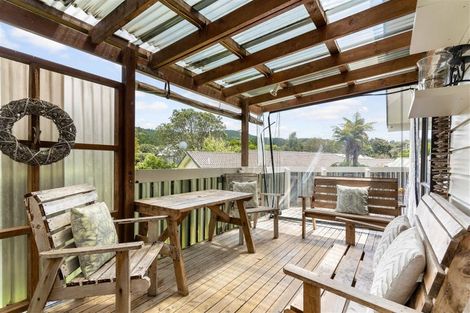 Photo of property in 121 Onemana Drive, Onemana, Whangamata, 3691