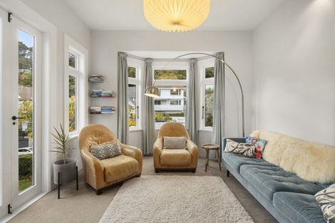 Photo of property in 8 Glen Road, Kelburn, Wellington, 6012