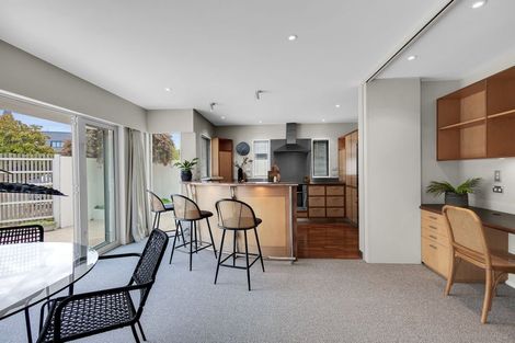 Photo of property in 22 Darvel Street, Riccarton, Christchurch, 8011