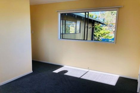 Photo of property in 1/2 Deep Creek Road, Torbay, Auckland, 0630