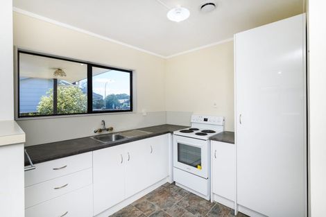 Photo of property in 54 Benmore Avenue, Cloverlea, Palmerston North, 4412