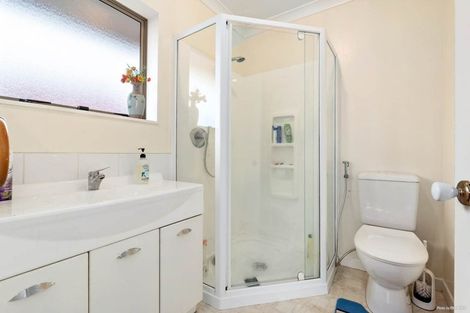 Photo of property in 15 Prictor Street, Papakura, 2110