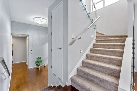 Photo of property in 463 Beach Road, Murrays Bay, Auckland, 0630