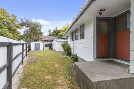 Photo of property in 353 Wellington Road, Wainuiomata, Lower Hutt, 5014