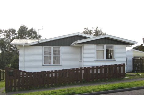 Photo of property in 40 Endeavour Street, Marfell, New Plymouth, 4310