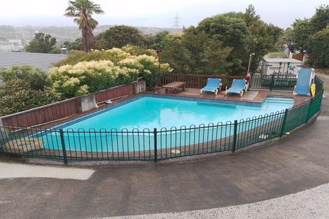 Photo of property in 10 Lilburn Crescent, Massey, Auckland, 0614