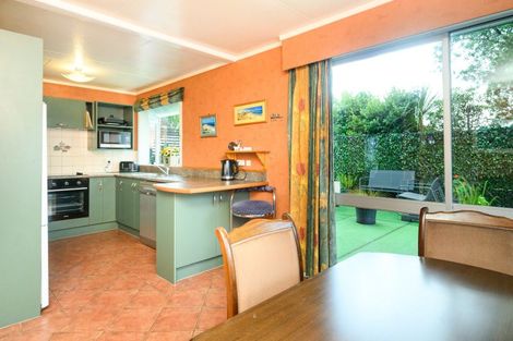 Photo of property in 1a Dunk Place, Milson, Palmerston North, 4414