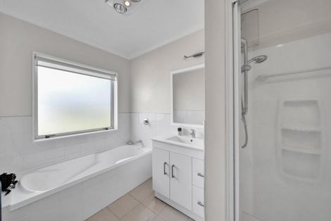 Photo of property in 24 Moulton Street, Moturoa, New Plymouth, 4310