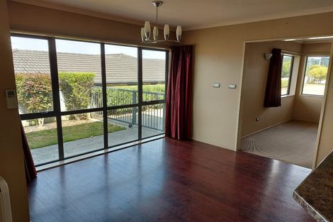 Photo of property in 50 Percy Kinsman Crescent, Riverstone Terraces, Upper Hutt, 5018