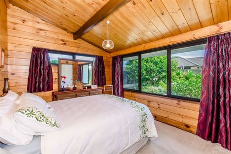 Photo of property in 26 Sunshine Avenue, Paraparaumu, 5032