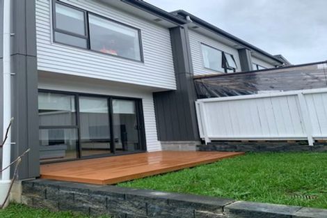 Photo of property in 67a Divich Avenue, Te Atatu South, Auckland, 0610
