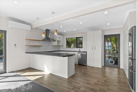 Photo of property in 5 Lancewood Lane, Pahi, Paparoa, 0571