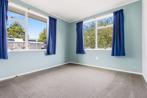 Photo of property in 86 Tamatea Road, Taupo, 3330