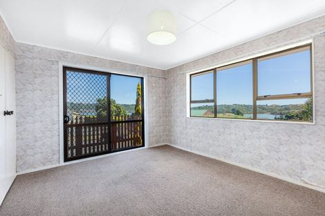 Photo of property in 49 Kinloch Place, Papakowhai, Porirua, 5024