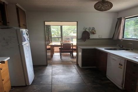 Photo of property in 2 Bogle Grove, Stokes Valley, Lower Hutt, 5019