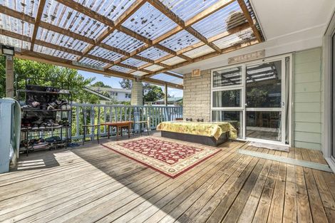 Photo of property in 2/55 Ennis Avenue, Pakuranga Heights, Auckland, 2010