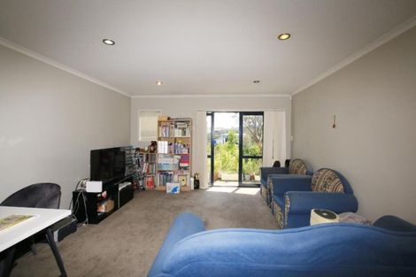 Photo of property in 97 Fields Parade, Oteha, Auckland, 0632