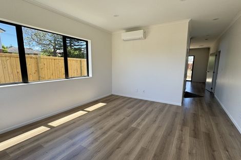 Photo of property in 22c Toru Street, Te Atatu Peninsula, Auckland, 0610