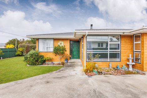 Photo of property in 43 Benmore Avenue, Cloverlea, Palmerston North, 4412