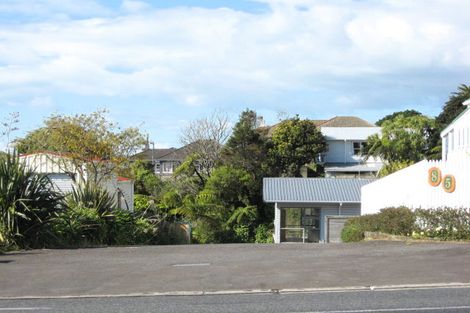 Photo of property in 83 Mangorei Road, Strandon, New Plymouth, 4312
