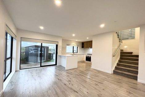 Photo of property in 15 Tahingamanu Road, Hobsonville, Auckland, 0616