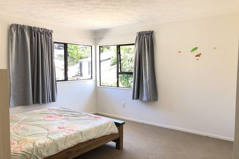 Photo of property in 947 East Coast Road, Torbay, Auckland, 0630