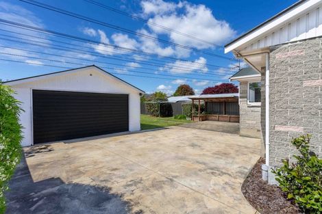 Photo of property in 5 Stackhouse Avenue, Bishopdale, Christchurch, 8053