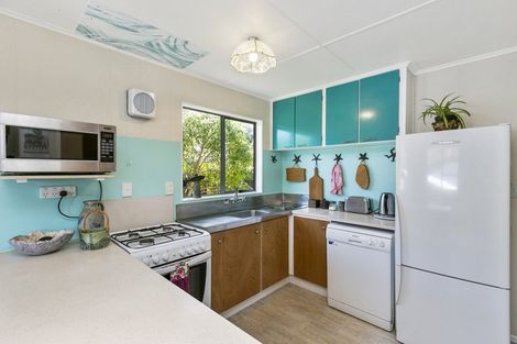 Photo of property in 9 Frobisher Street, Island Bay, Wellington, 6023