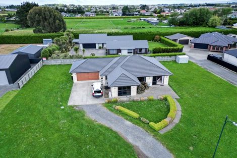 Photo of property in 28 Majestic Chance, Seaward Bush, Invercargill, 9812