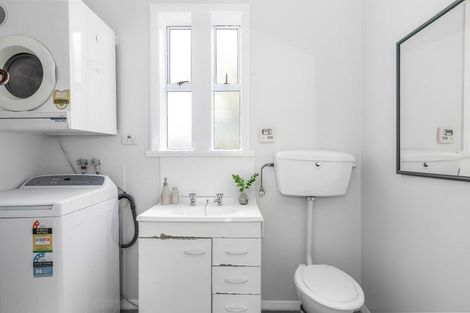 Photo of property in 275 Adelaide Road, Newtown, Wellington, 6021